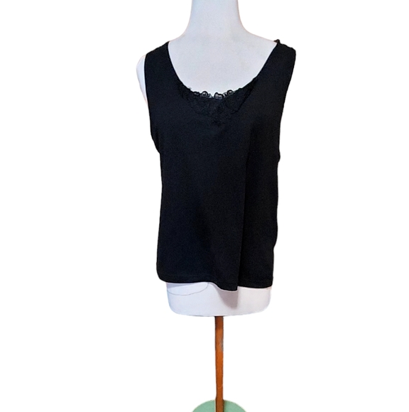 Cato 2xl Top Shirt Black Lace Sleeveless Woman dimensions pit-pit 22", B… - Picture 1 of 2